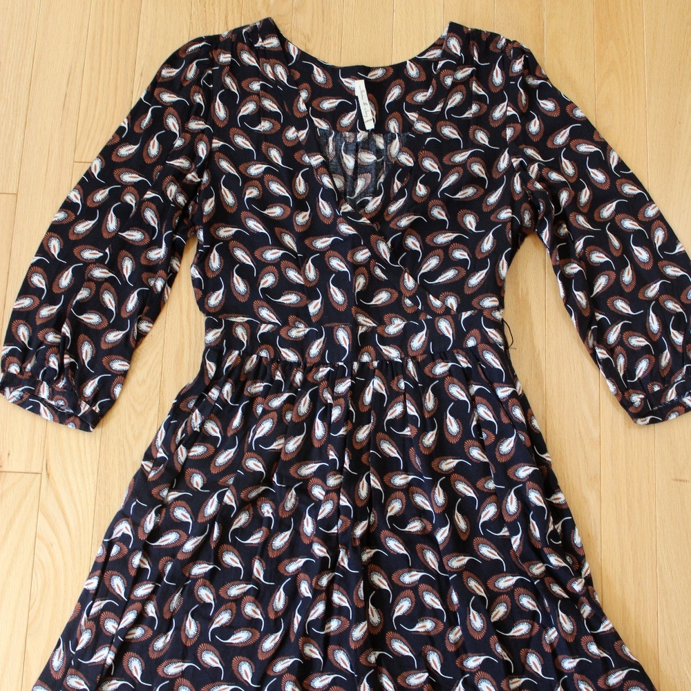 Willow & Clay Black Patterned V-Neck Dress